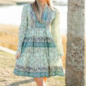 Victoria Dunn Dress, size large, NWT, mini